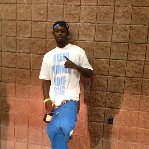 OG Bread Winner, I WAKE UP TO GET MY CAKE UP Grew Up On The Outside Tryna Get It In #BreadWinner #breadnation