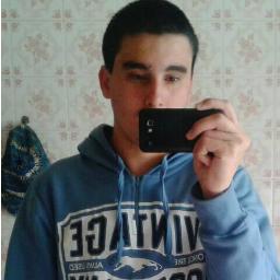 Cantor de banheiro & Produtor da minha própria vida,
MSN:alecsander.schroeder@hotmail.com
http://t.co/Xq1qw4Gl