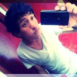 Estudiante en ESCOM IPN, amante del Rock, el chocolate, la programacion, la coca-cola  y el futbol !  :D