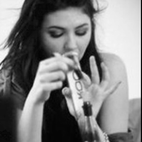 Im just your ordinary girllll