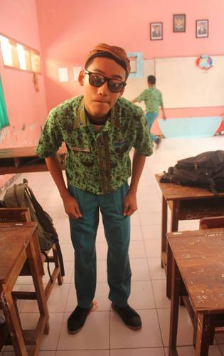Kembaran dari William Master Chef|VII-C|Adik dari Robie Van Persie