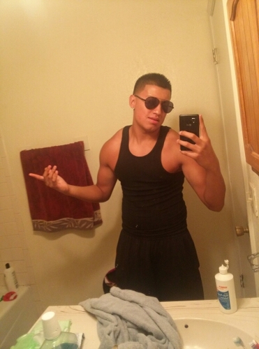 EHS sophmore_ football,family, nd friends. stayin trippy! (: