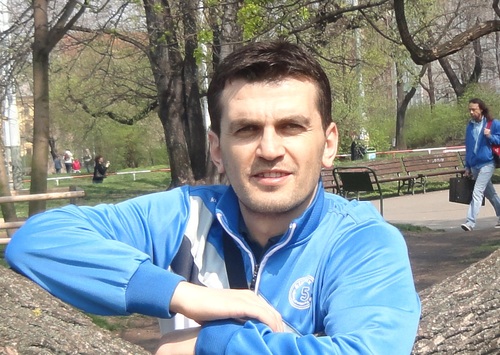 Eğitim Bilimleri Yazarı