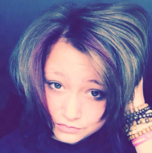 Follow and ill follow back!! :)