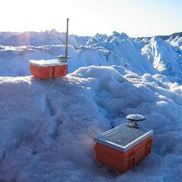 A @NERCscience funded project at Swansea, Sheffield, and Newcastle Universities to run a wireless network of GPS on Helheim Glacier, SE Greenland