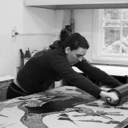 Based in Cork. Artist. Curator. Tea Lover. Member of @Corkprintmakers and @SampleStudios.