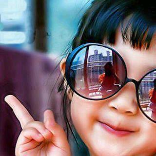 الحَيآةّ بِ جُوارِ مِن نُحِبْ ، سَعآدَة لآ تُقَدر بِ ثَمنْ ♥:) !