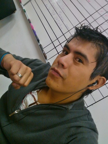 saliend's profile picture. beer,vodka,tequila,reves,partys,trabajo,familia,friends