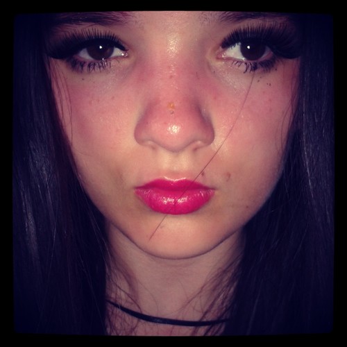 Hii, im 16. I have 0/5 :'(   I'm working towards being a fashion photographer. (working in magazines)