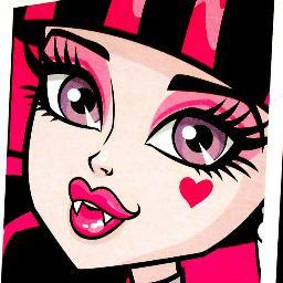 sou uma menina corajosa , adoro futebol , sou fã de monster high , Big Time Rush , One direction . Mc Daleste ...
