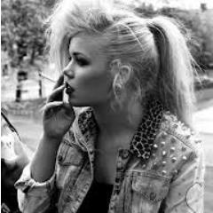 JulaneG's profile picture. I'm Julia and I like One Direction. u too? follow me!