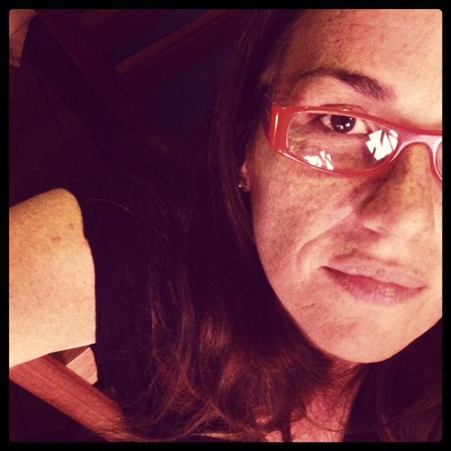 anarodriguezpag's profile picture. Venezolana por los cuatro costado, madre de dos hermosos hijos y esposa de alguien que quiere competir con mi fotos. Fotógrafa de rollo.