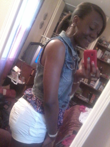 God First|Im One Of A Kind Nd Can Never Be Duplicated|Happily SINGLE : )|Nd Follow @PaigeeJanaii && @TyraaMariee_ :)