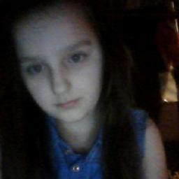 Hiiii.Im Lily:)  Im 10 years old and I LOVE Onedirection!  I live in Exeter.I love lasangue:P I am a massive DIRECTIONER & BELIEBER. Never Say Never3