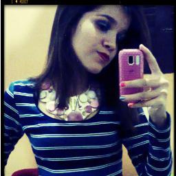 - Oi. Tenho 15 anos, Paraibana ,Sou Sao Paulina & Treziana , Uma Ciumenta , Gostos de Festas . Estudo . 

                          AMAR é complicado né.  :3
