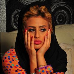 انا كلن يبيني شو اسسسوي دام الحلا مبتليني