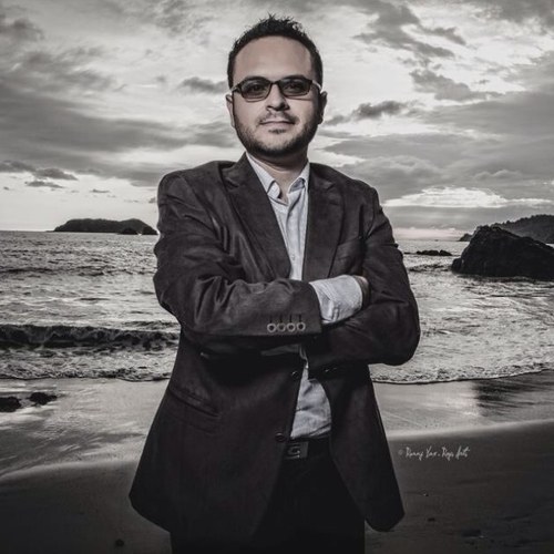 FrankArtavia's profile picture. Ministro de la música, Odontólogo, Conferencista, Compositor, llamado para servir. Tuits personales.