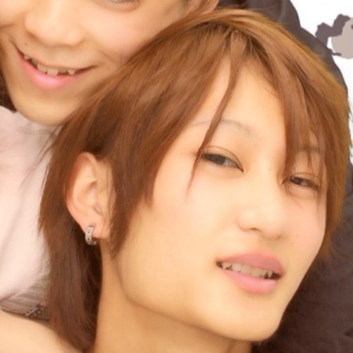 I do not only speak simple English.
Because I'm japanese high school students.
And I can't do much study.
but I will study English.
Because I love Metal core.