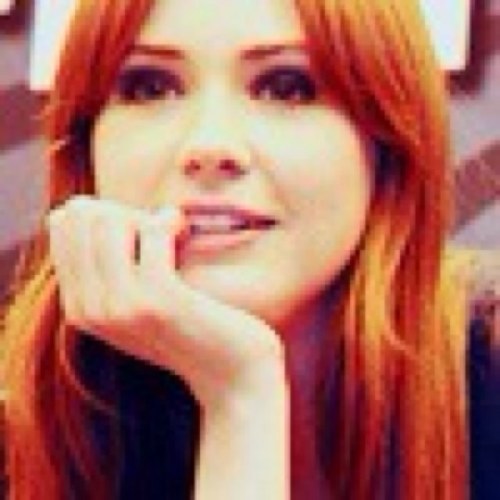 [AU•RP/18+] - Plucky Scot-lass, bit musical, bit dramatic. Girl about town, twittering 'round in impossible skirts. Together or not at all w/ @thepatientroman