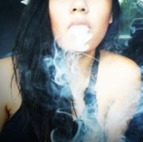 stonerbabe_'s profile picture. 