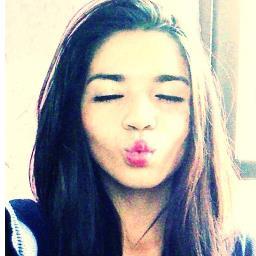 buena onda, sexy, cursi , divertida ,,me encanta salir a fiestas , amoo a mis amigos !! :) etccc ..... n.n sigueme !! n.n :D