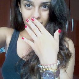quem se descreve se limita {: