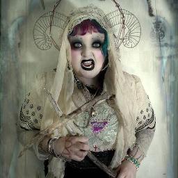 Oblivious Dolls & Payne Creations - Dolls, Photography, Paintings, Publishing, and more!  All from the delightfully twisted mind of Miss Oblivious/KOOK