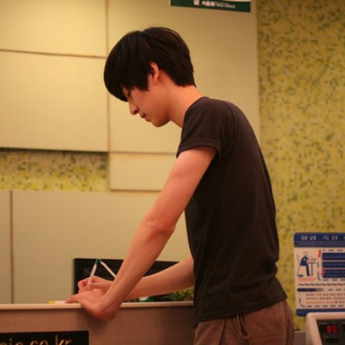 ชื่อตั๊บครับ มีพี่ชื่อตู้กับติม ll สถานะ : มีผัวเป็นหมอ ^^