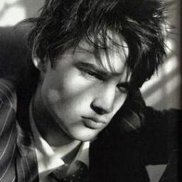 The inner depths of my soul are mauve. @Shattered_Jem and @Shaped_Tessa share my heart. #TID RP 18+