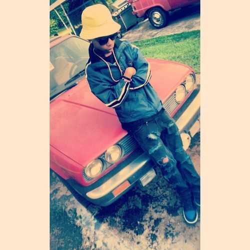 Dis be da bio wen twitta wanna be a bitch follow my main account @Jay_Boogiiee