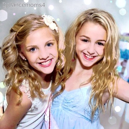 PAIGE, MADDIE &KENZIE FOLLOW 3/5 moms 1/1 Abby. Holly Tweeted. RGdance follows. Josh hyland follows Sophia Lucia Follows, Jordyn jones Follows, Brandon Follows