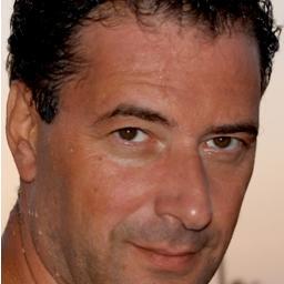 Guru_800A's profile picture. Uomo 
fondatore ass. cult. “emma minasti”
master in sbattimento di minchia in bicchiere da cocktail 
progetti:eliminare il bicchiere da cocktail