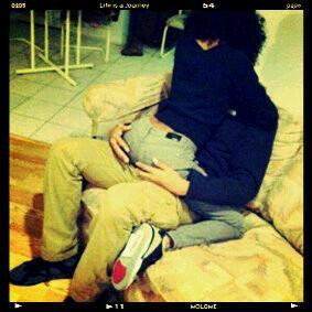 Hier Plaats ik alleen maar love tweets 

Dus volg me voor leuke & gaande love tweets