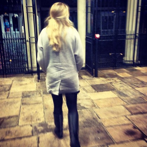 georgiacarnegie's profile picture. books and coffee