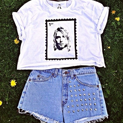 Sexy Penguin Specialise in Hand Customised Reworked Clothing!

We Love Studs, Spikes and Sparkles!
