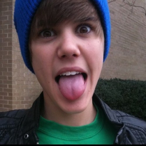 17/2/2013 best day of my life ♥ I support that kid with the Aye Aye Aye's