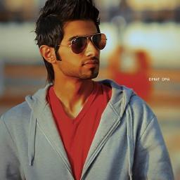 karamali283's profile picture. أَنَا سَطْرُ بَلَا فَوَاصِلُ وَلَا نِقَاطَ . .
فَاِحْفَظُوا مَلاَمِحي جَيِّداً . .