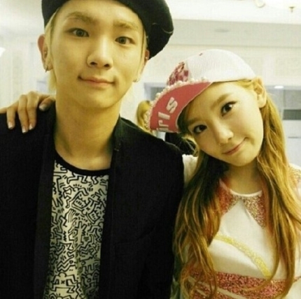 tae__youn8989's profile picture. 다들 잘지내