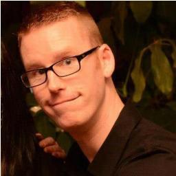 Homme de 38 ans, originaire de Sherbrooke habitant à Montréal. Je suis finissant du Conservatoire Lassalle au program AEC en Communication et médias.