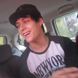 CarmelleSBael's profile picture. Eat while we're young!!!:P (^.)♕I ♥ Enrique Gil! CERTIFIED FAN♥