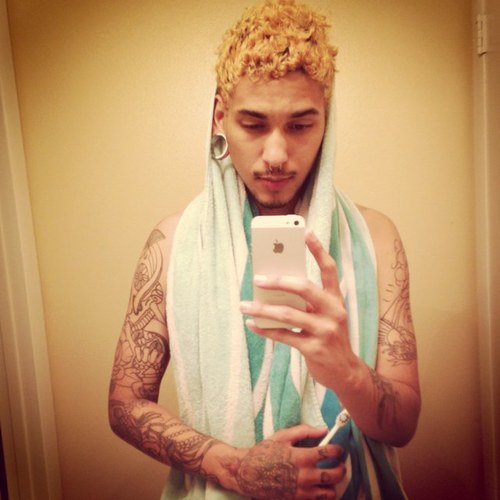 Sometimes i feel like ive bin getting stronger, then i wake up, Damn ...im right back where i started.