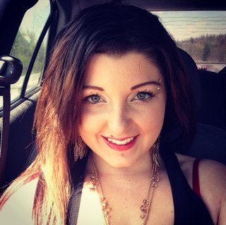 Canadian / Buisness Student / 21 / Aquarius / @nicoleerenee_