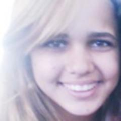 Louca por Jesus ! 
Porque dele , por ele , para ele são todas as coisas .