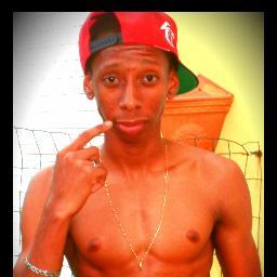 I want cabrit,love sports,don't like fake
follow me je follow back!#teameuk,#teamnoloft,#teamelite,#TeamPSG/Milan
https://t.co/CUsGM9Dswo
