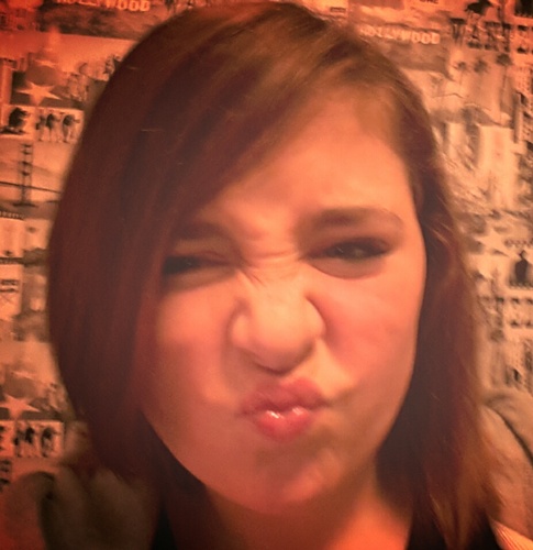 Rebecca Hobbs xx. Follow me and ill follow you back!!! xx