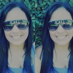 Se eu não posso dizer que eu te amo. Eu prefiro não dizer nada.  ♪