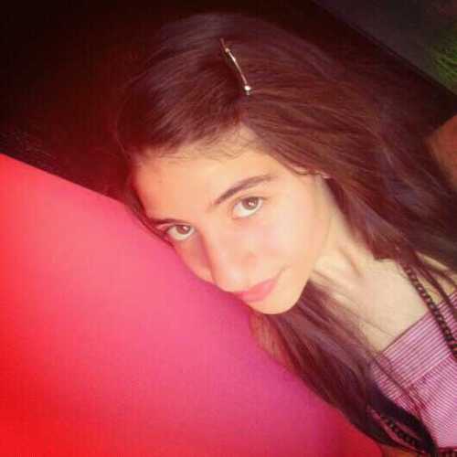 heyy «13» year old ; follow back ; adore music n singing     proud lebanese
