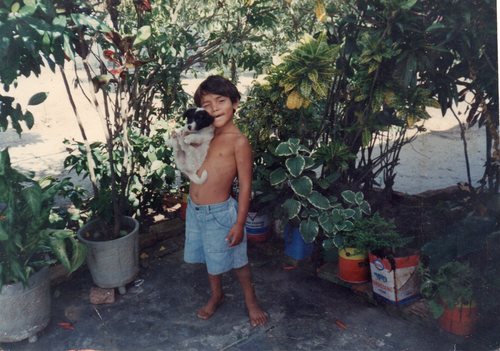 Sou do signo de câncer, gosto da da Billy Holiday, dos Beatles, gosto de beber pra caramba de vez em quando.