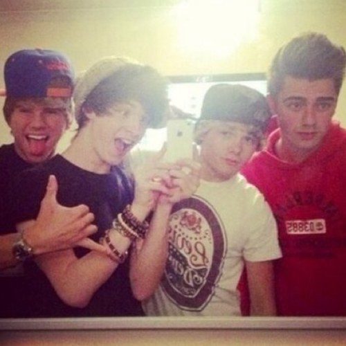 Ryan, Joey, Jordi and Ollie saved my life. Thank you :)