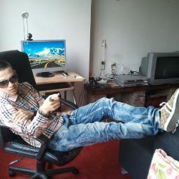 Joshua » 16 jaar » Follow » #TeamRotterdam